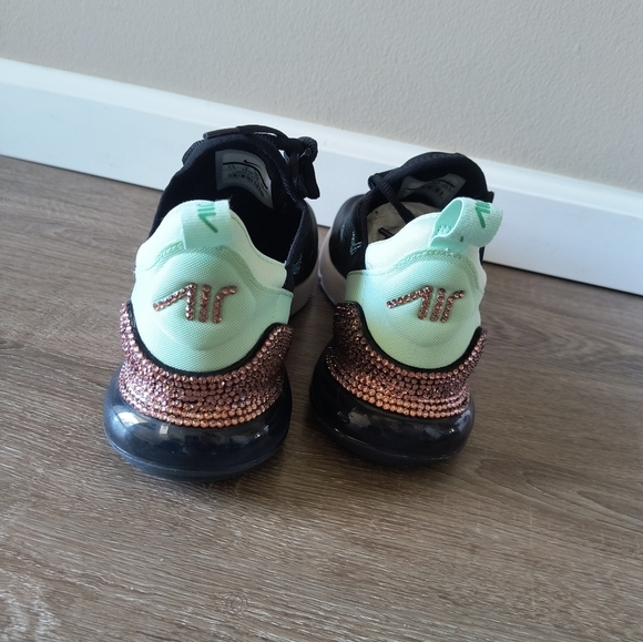 Women's Nike Air Max 270 Sneakers Customized With Swarovski Crystals Size 7.5 - Picture 4 of 8